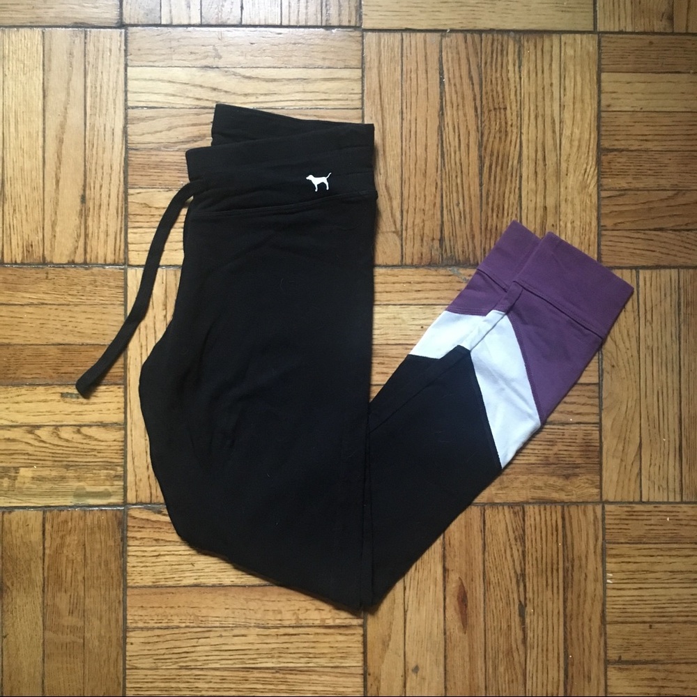 🌷 VS Pink Yoga Pants